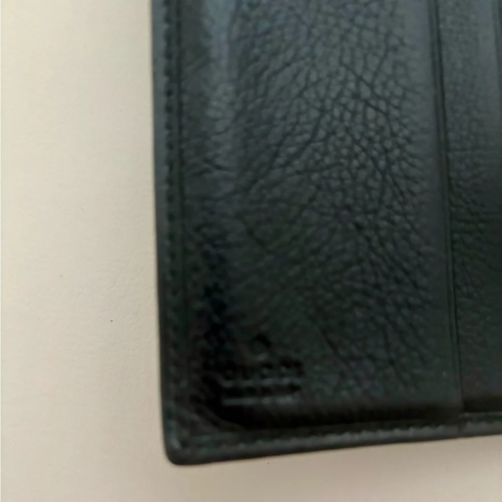 Vintage Authentic Gucci GG Canvas&Leather Bifold Wallet| Black/Gold Hardware - Picture 9 of 10